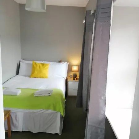 An File Economy Hostel